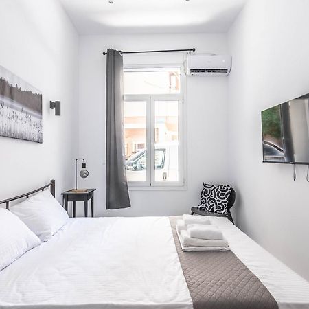 Aris Urban Pagrati Apartment Athens Luaran gambar